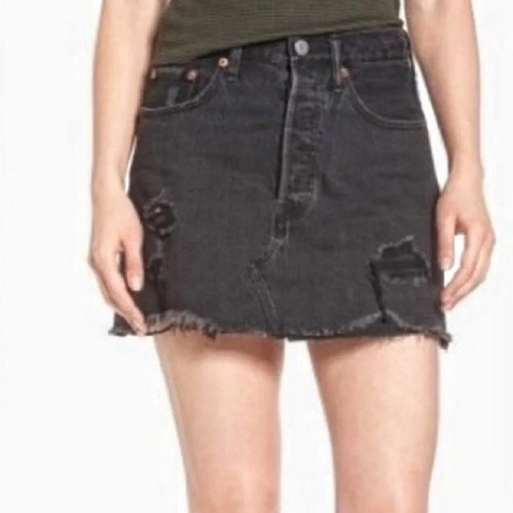 Distressed Denim Skirt Black Mini Skirt Deconstructed Size 2 Wild Fable - Picture 2 of 15